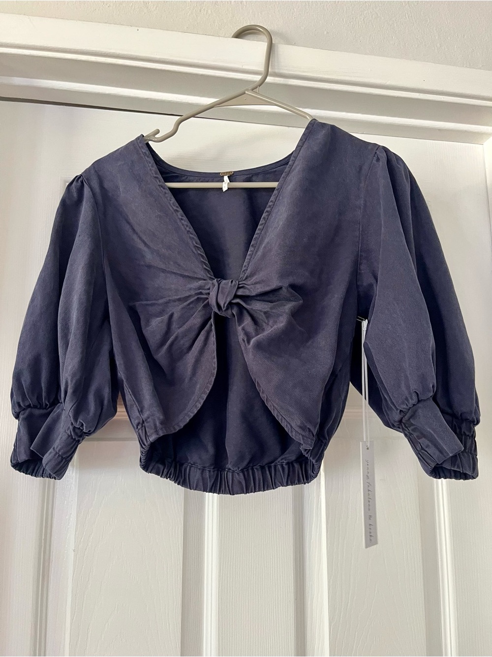 Women's Navy Tie-Front Puff Sleeve Top